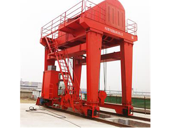 單向壩頂門(mén)機(jī)